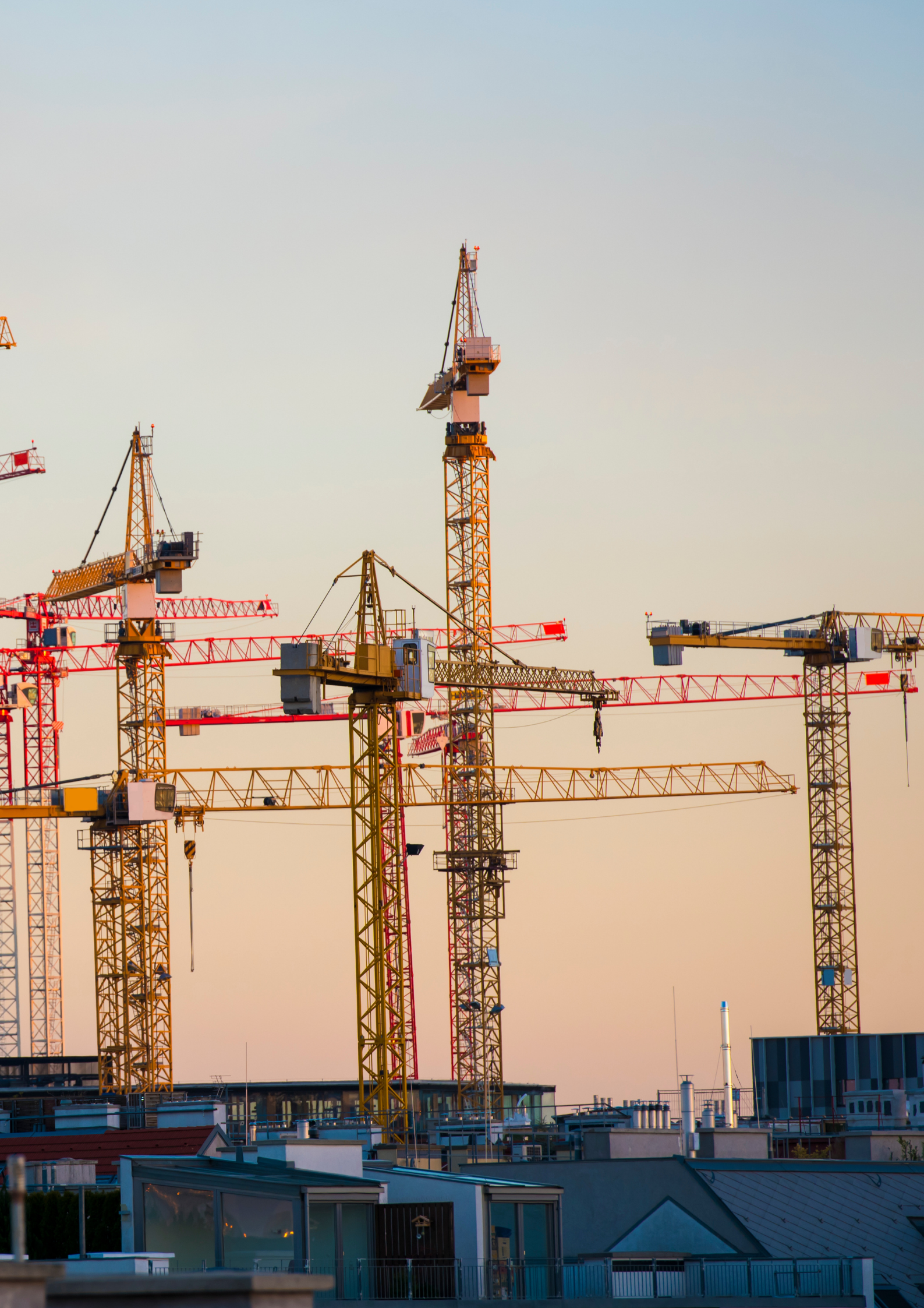The Australian construction sector continues to shine, with 840 cranes reported nationwide during March 2025.